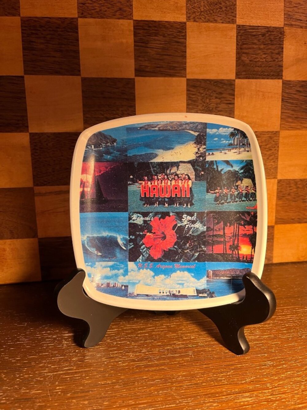 Small Square Plastic Hawaii Souvenir Postcard Plate A1032